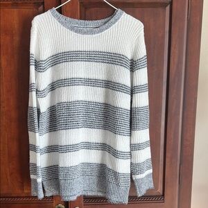 Pink Clover Women’s Crewneck Sweater in Gray and White Stripes